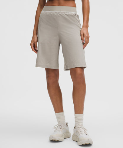 Lululemon Women's Swift Relaxed Short 9" *Logo Waistband