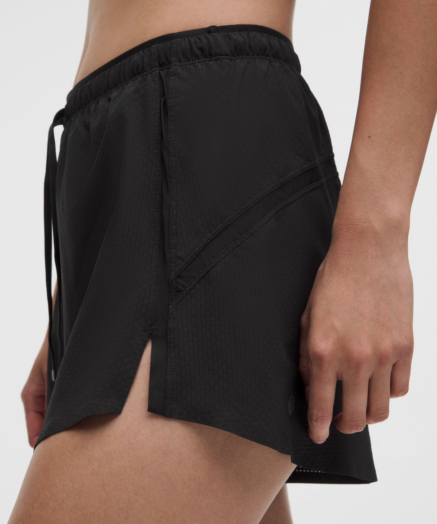 Lululemon Women's Textured Mesh High-Rise Running Short 2.5"