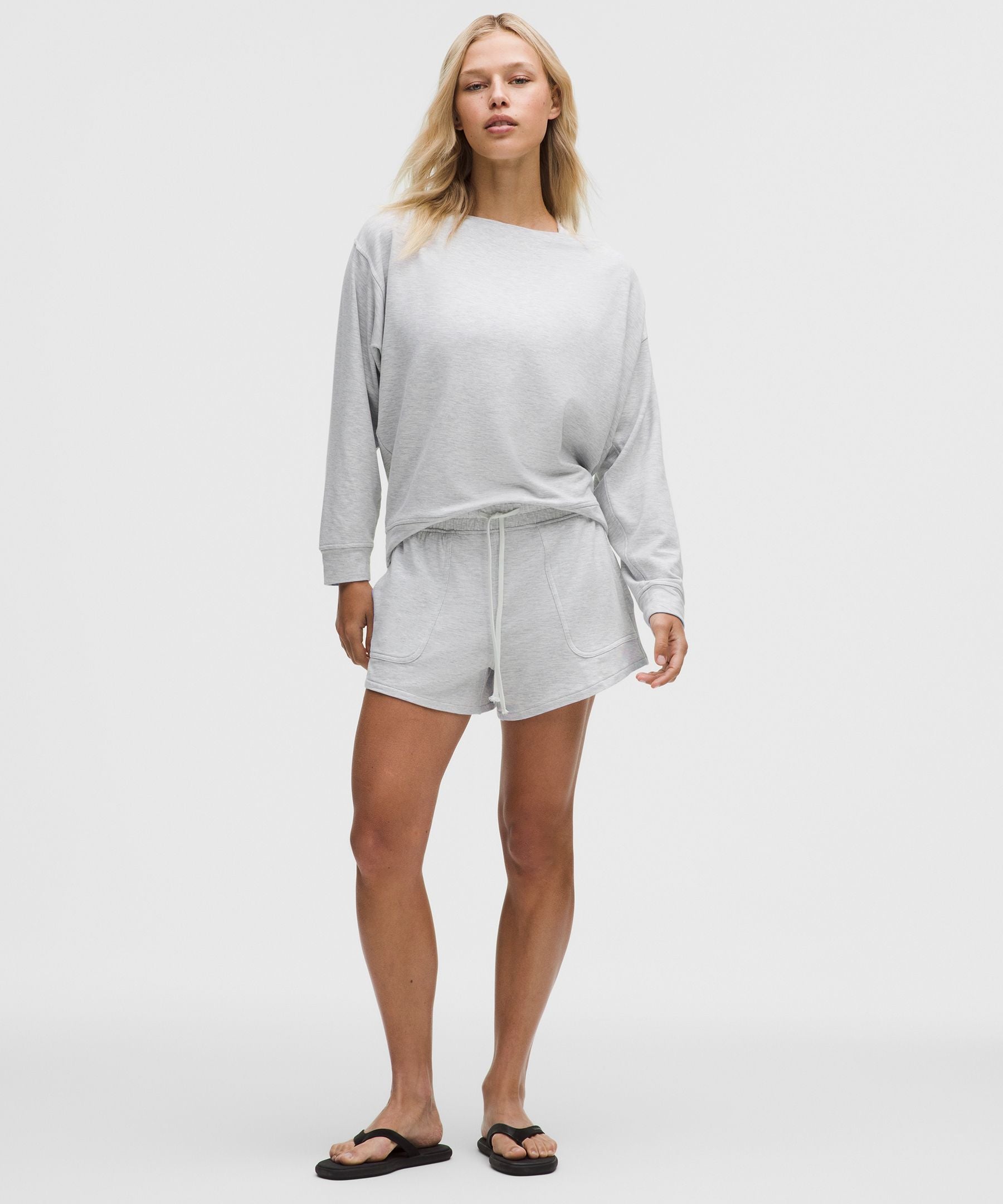 #color_heathered-core-ultra-light-grey