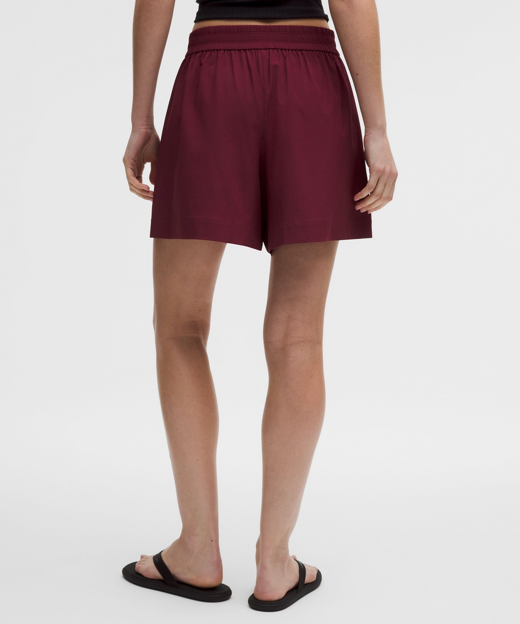 Lululemon Women's Breezily Mid-Rise Short 6"