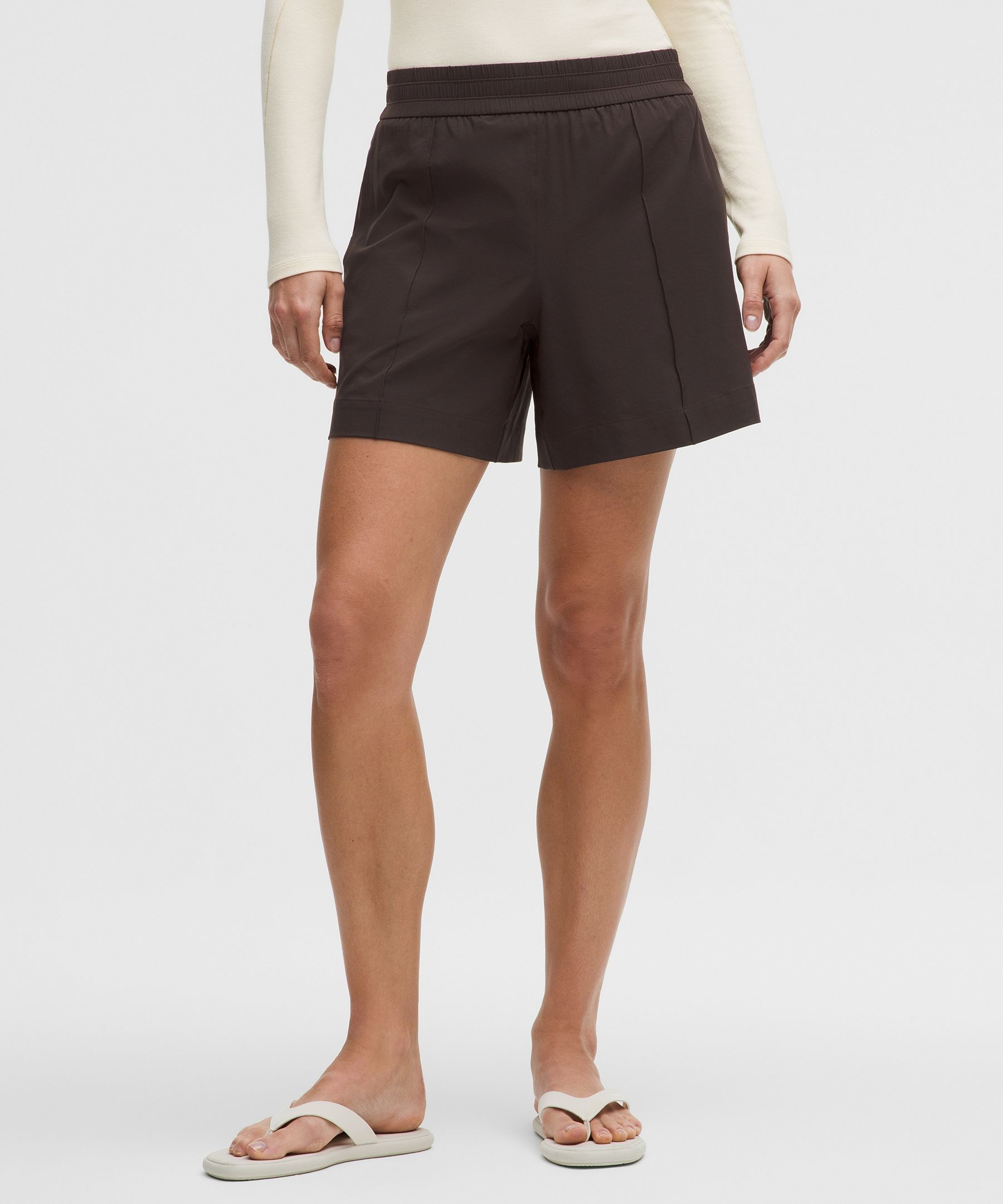 Lululemon Women's Breezily Mid-Rise Short 6"