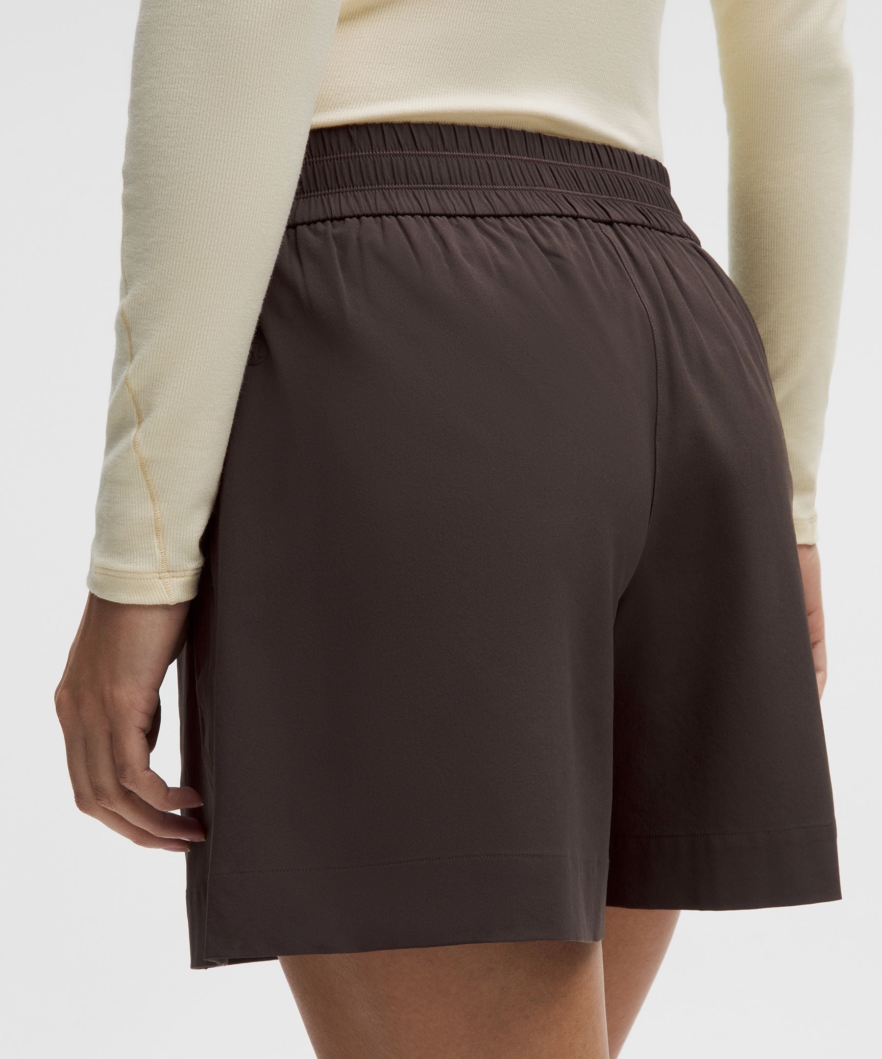Lululemon Women's Breezily Mid-Rise Short 6"