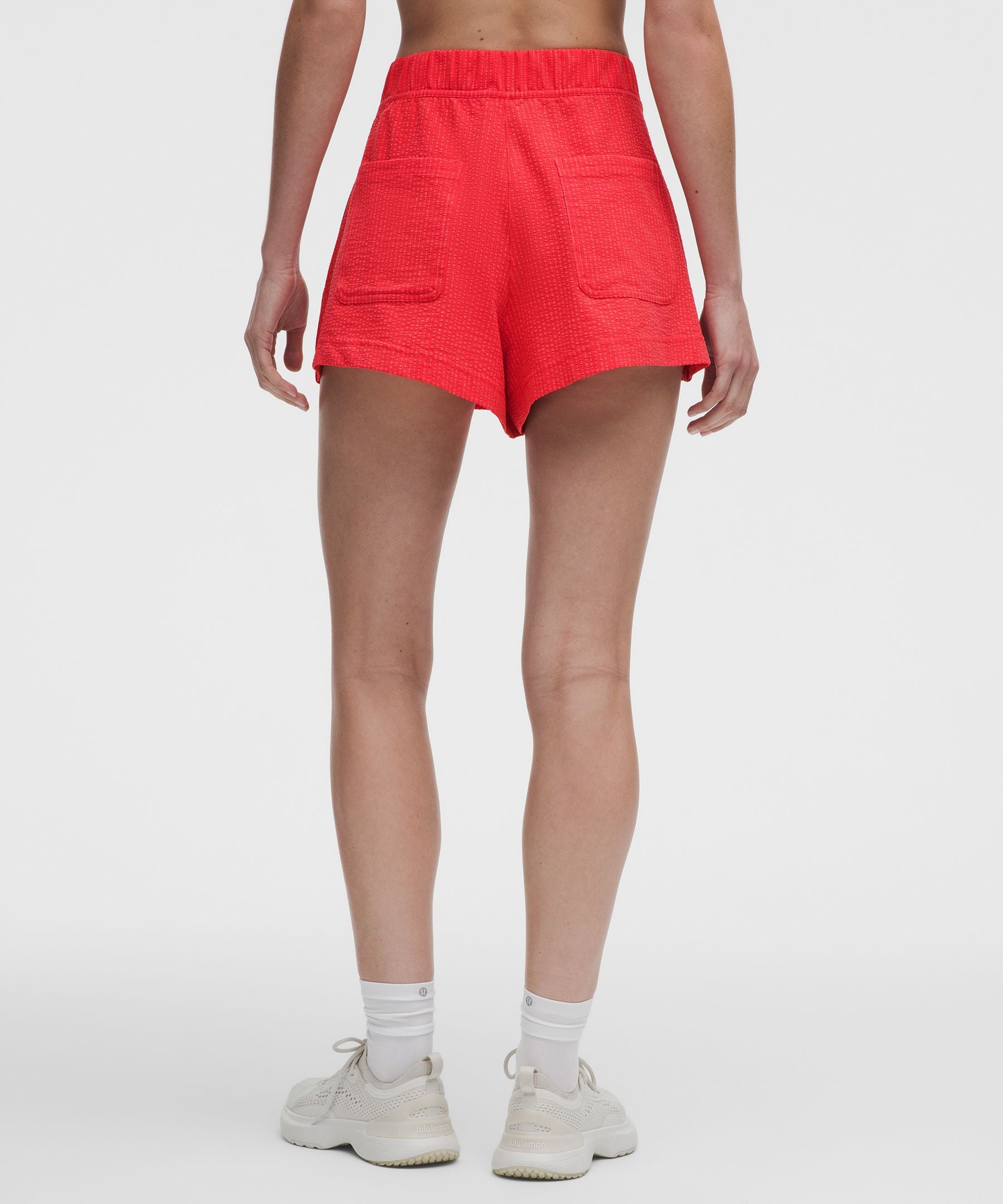 Lululemon Women's Seersucker WovenAir High-Rise Pleated Short 3.5"