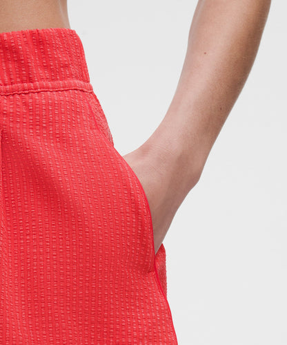 Lululemon Women's Seersucker WovenAir High-Rise Pleated Short 3.5"