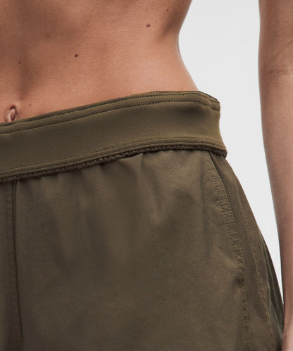 Lululemon Women's LuluLinen High-Rise Relaxed-Fit Short 7"