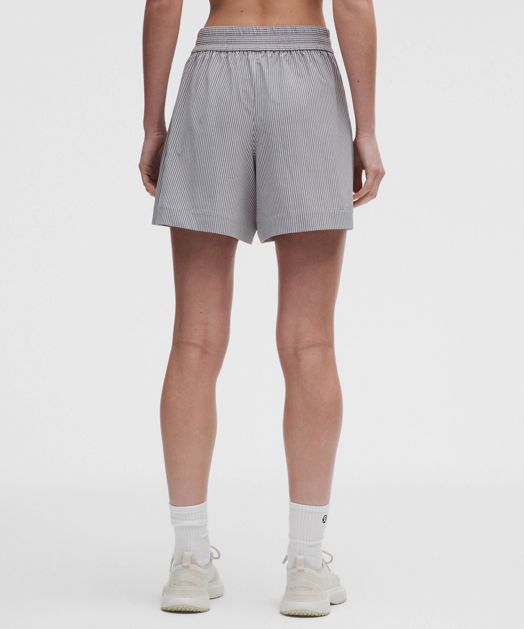 Lululemon Women's Breezily Mid-Rise Short 6"