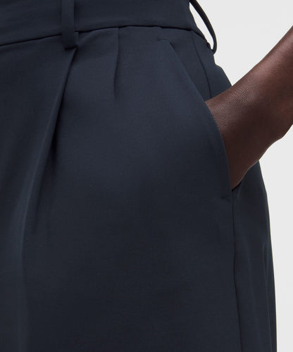 Lululemon Women's Daydrift Pleated High-Rise Short 7"