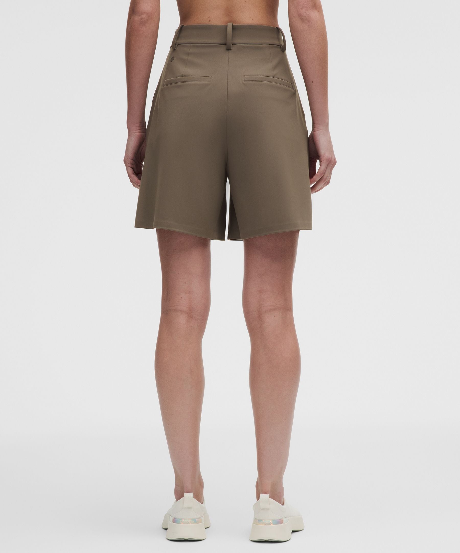 Lululemon Women's Daydrift Pleated High-Rise Short 7"