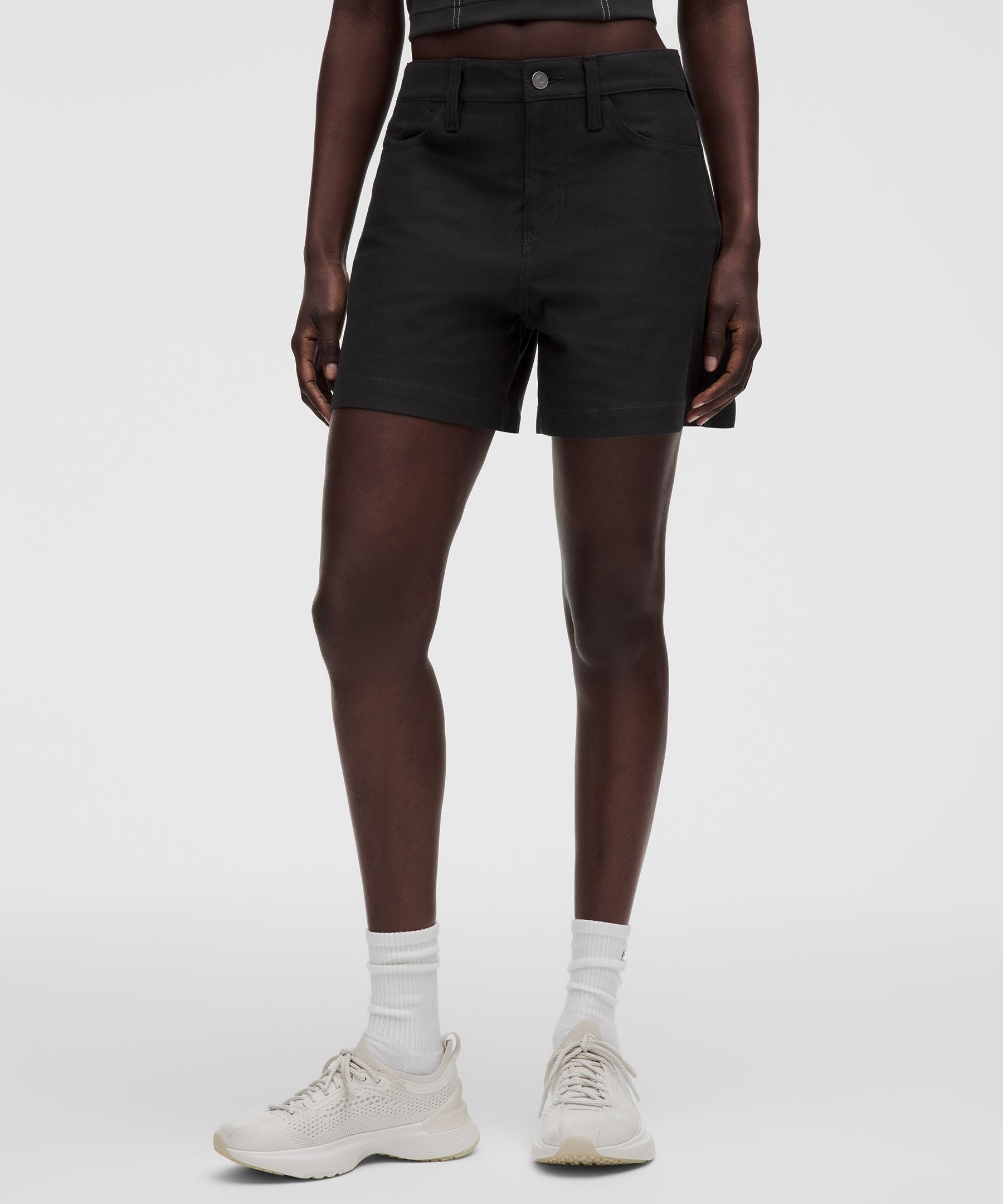 Lululemon Women's EasyFive Mid-Rise Short 4.5"