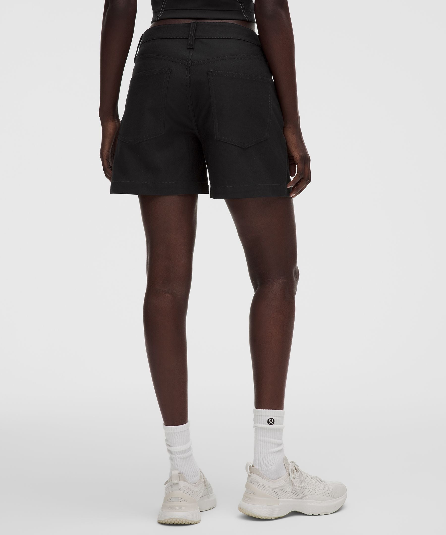 Lululemon Women's EasyFive Mid-Rise Short 4.5"