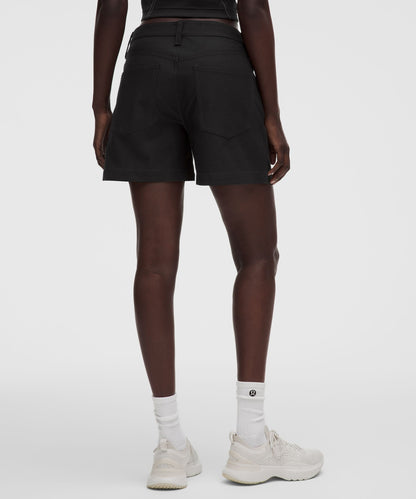 Lululemon Women's EasyFive Mid-Rise Short 4.5"