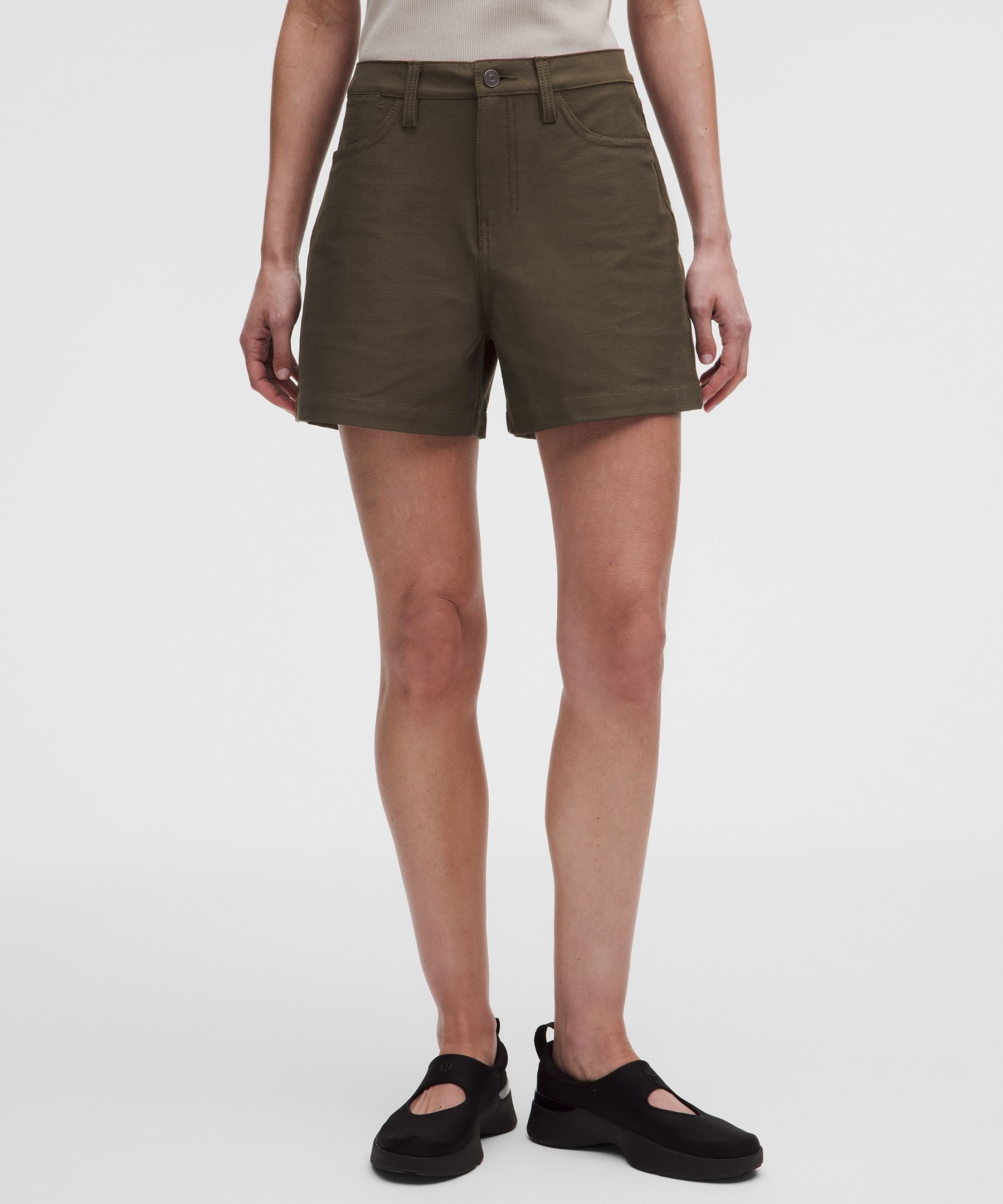 Lululemon Women's EasyFive Mid-Rise Short 4.5"