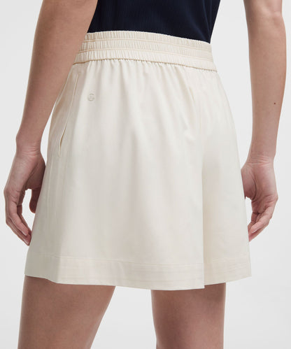 Lululemon Women's Breezily Mid-Rise Short 6"