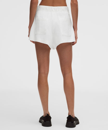 Lululemon Women's Seersucker WovenAir High-Rise Pleated Short 3.5"