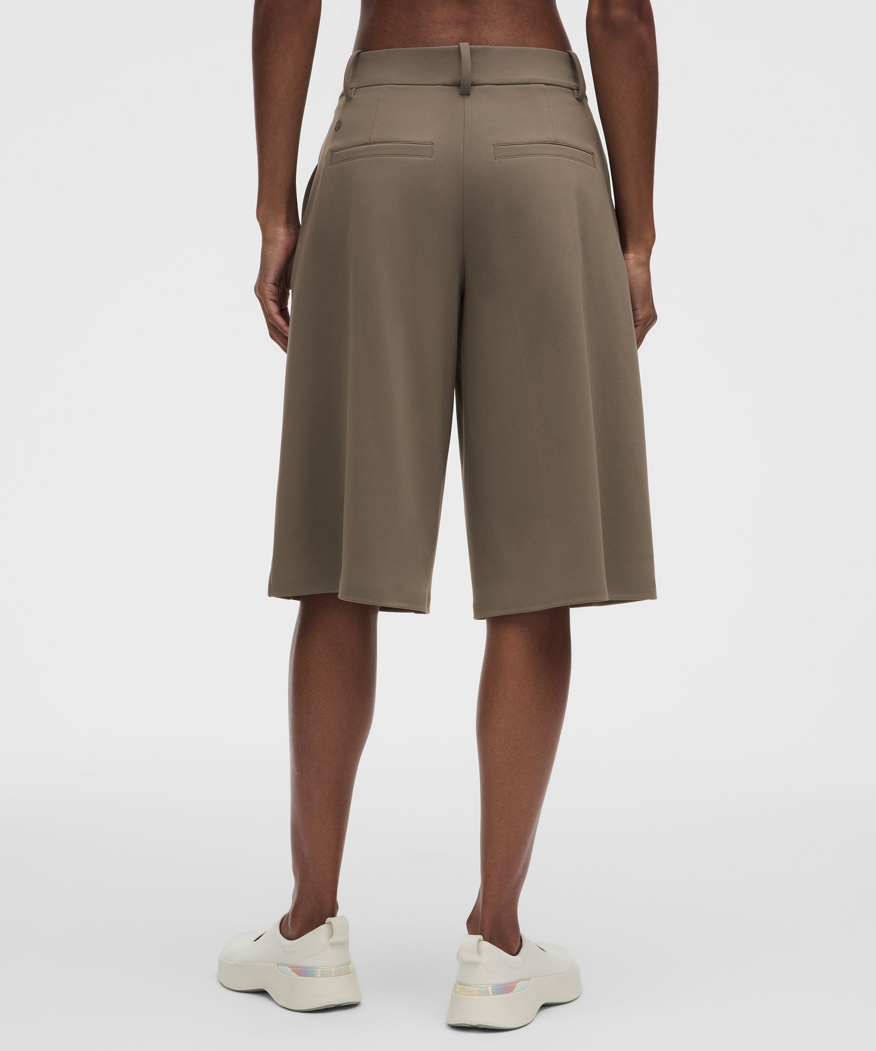Lululemon Women's Daydrift Low-Rise Relaxed-Fit Short 14"
