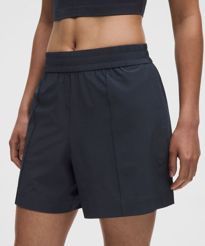 Lululemon Women's Breezily Mid-Rise Short 6"