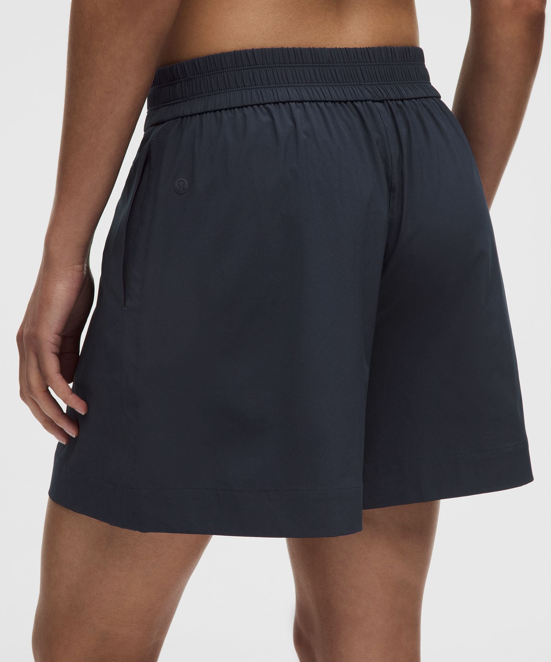 Lululemon Women's Breezily Mid-Rise Short 6"