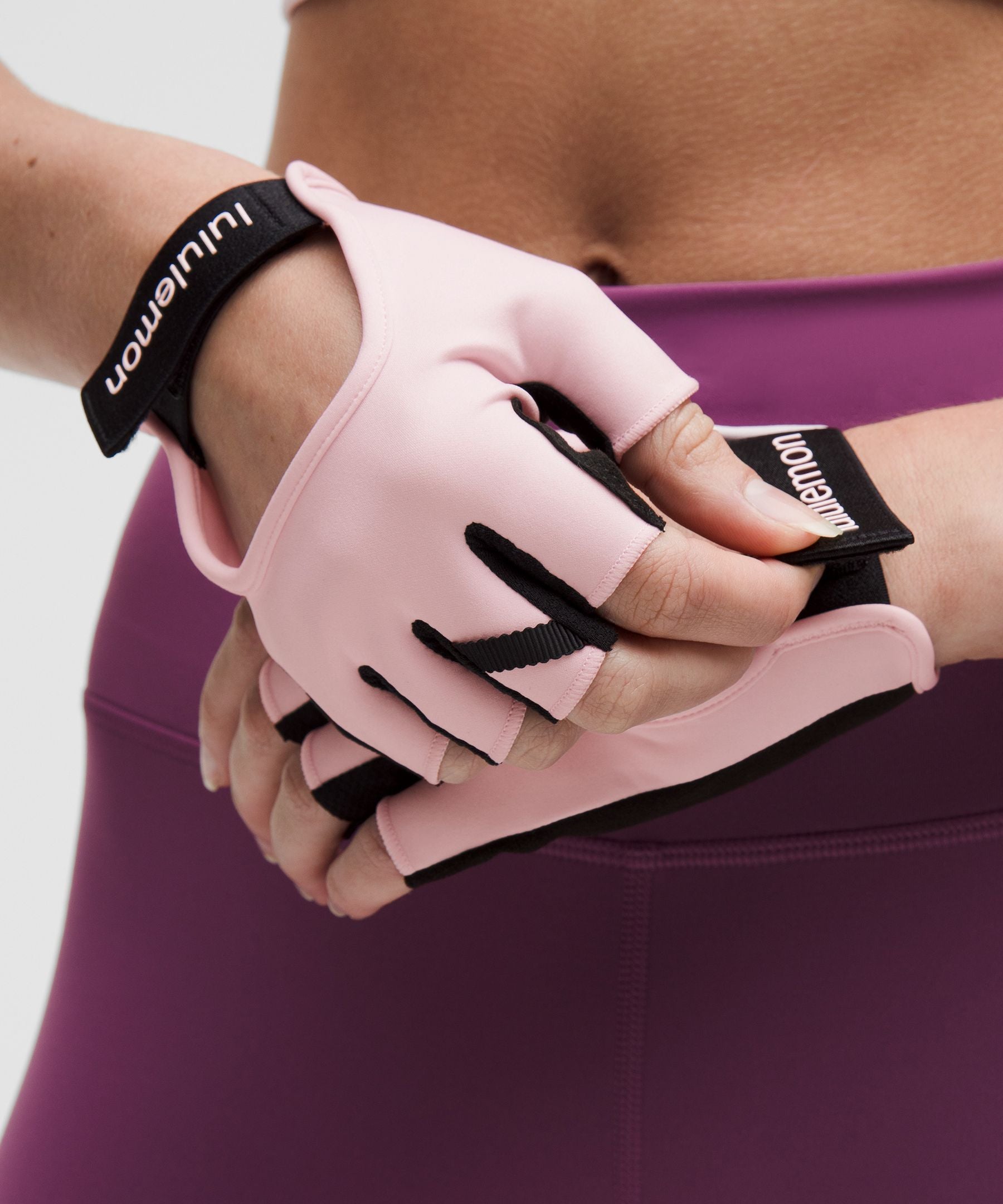 Lululemon Women's Wunder Train Gloves Blissful Pink/Black