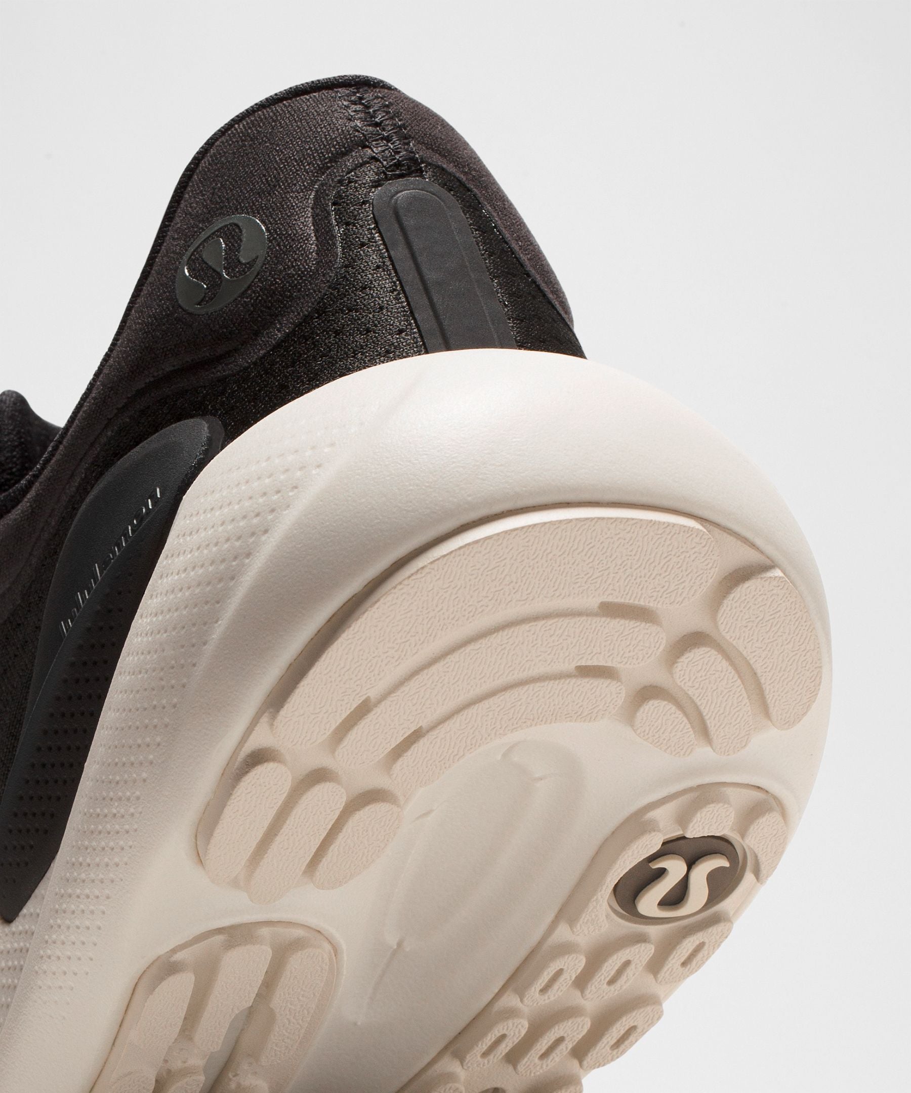 Lululemon Women's Beyondfeel Running Shoe Black/Bone/Rover
