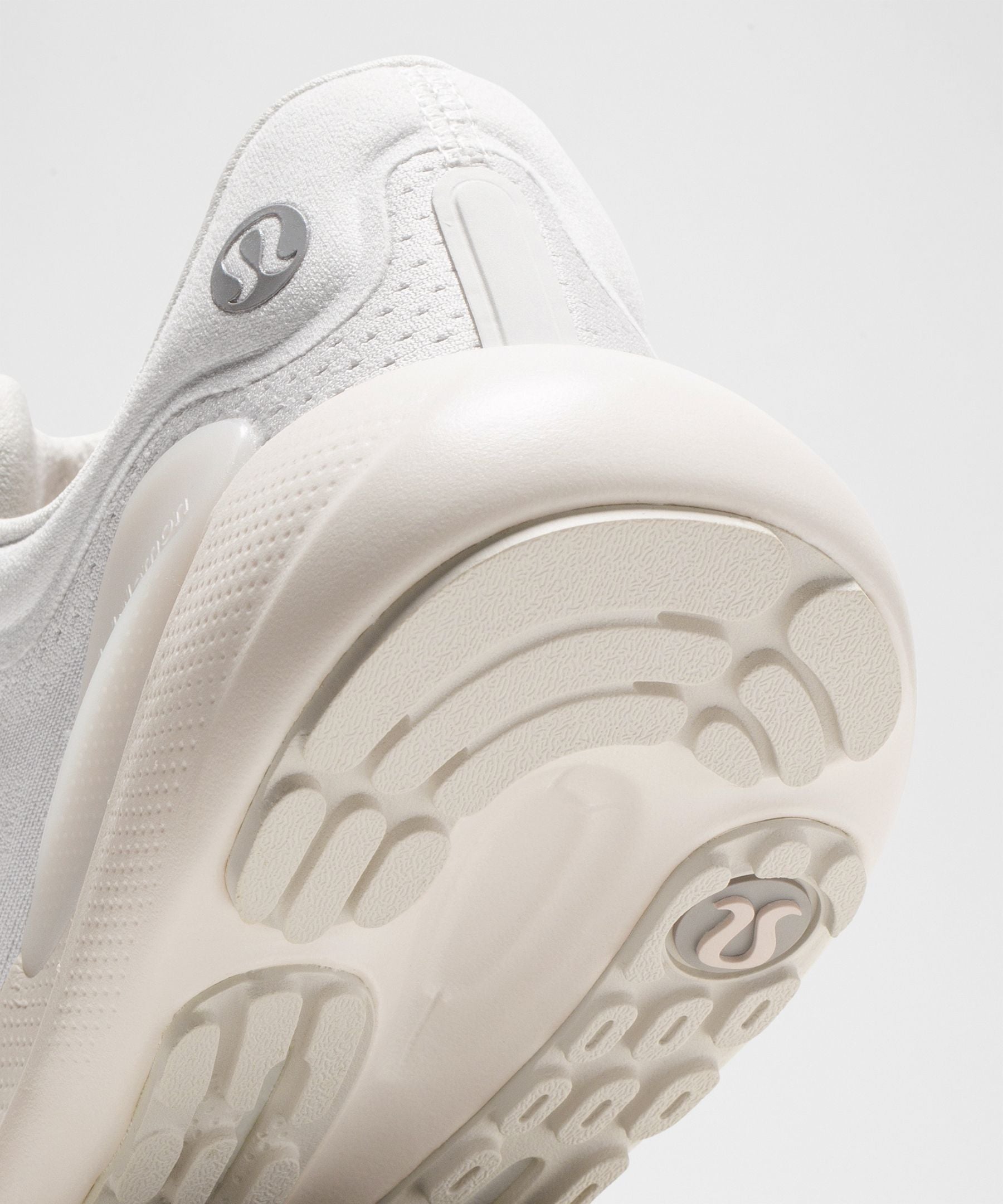 Lululemon Women's Beyondfeel Running Shoe Light Vapor/Light Vapor/Silver Drop