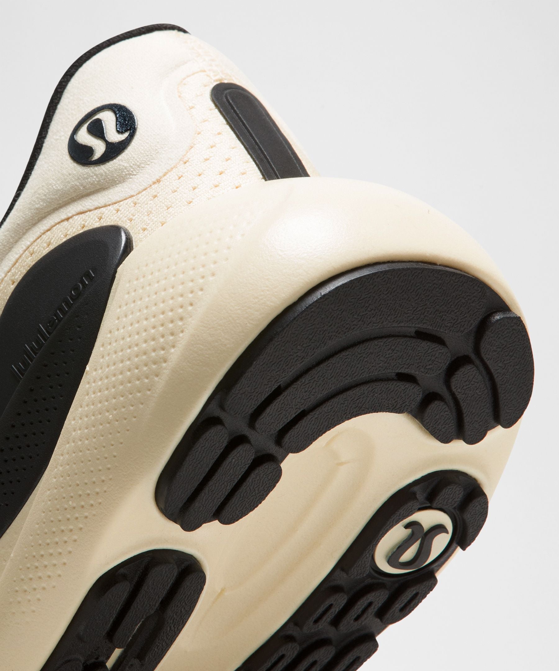Lululemon Women's Beyondfeel Running Shoe Butter Cream/Black/White