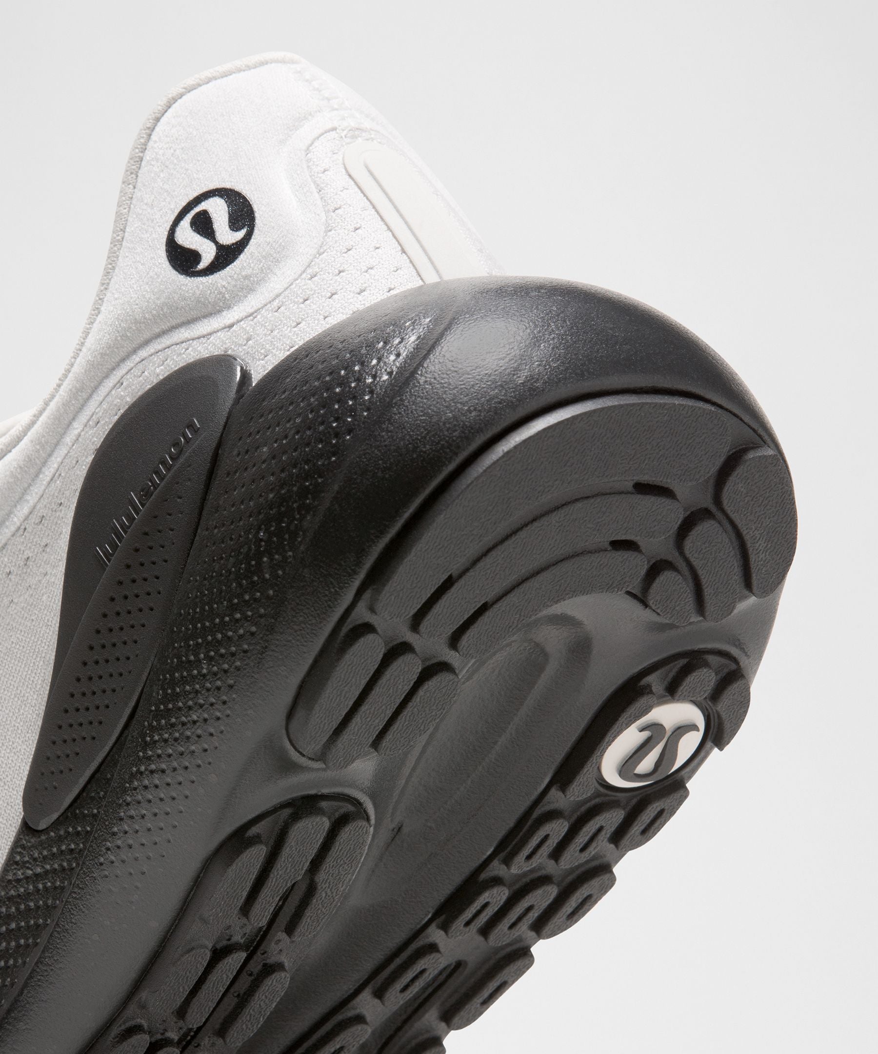 Lululemon Women's Beyondfeel Running Shoe