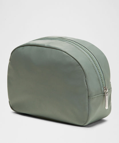Lululemon City Essentials Pouch 4L