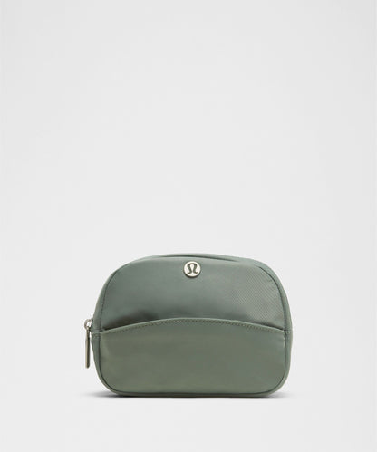 Lululemon City Essentials Pouch *Mini 2L