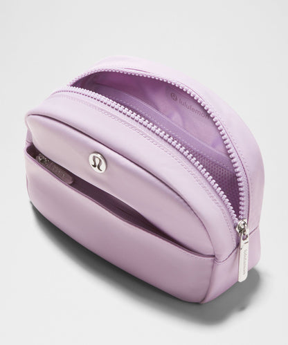 Lululemon City Essentials Pouch *Mini 2L