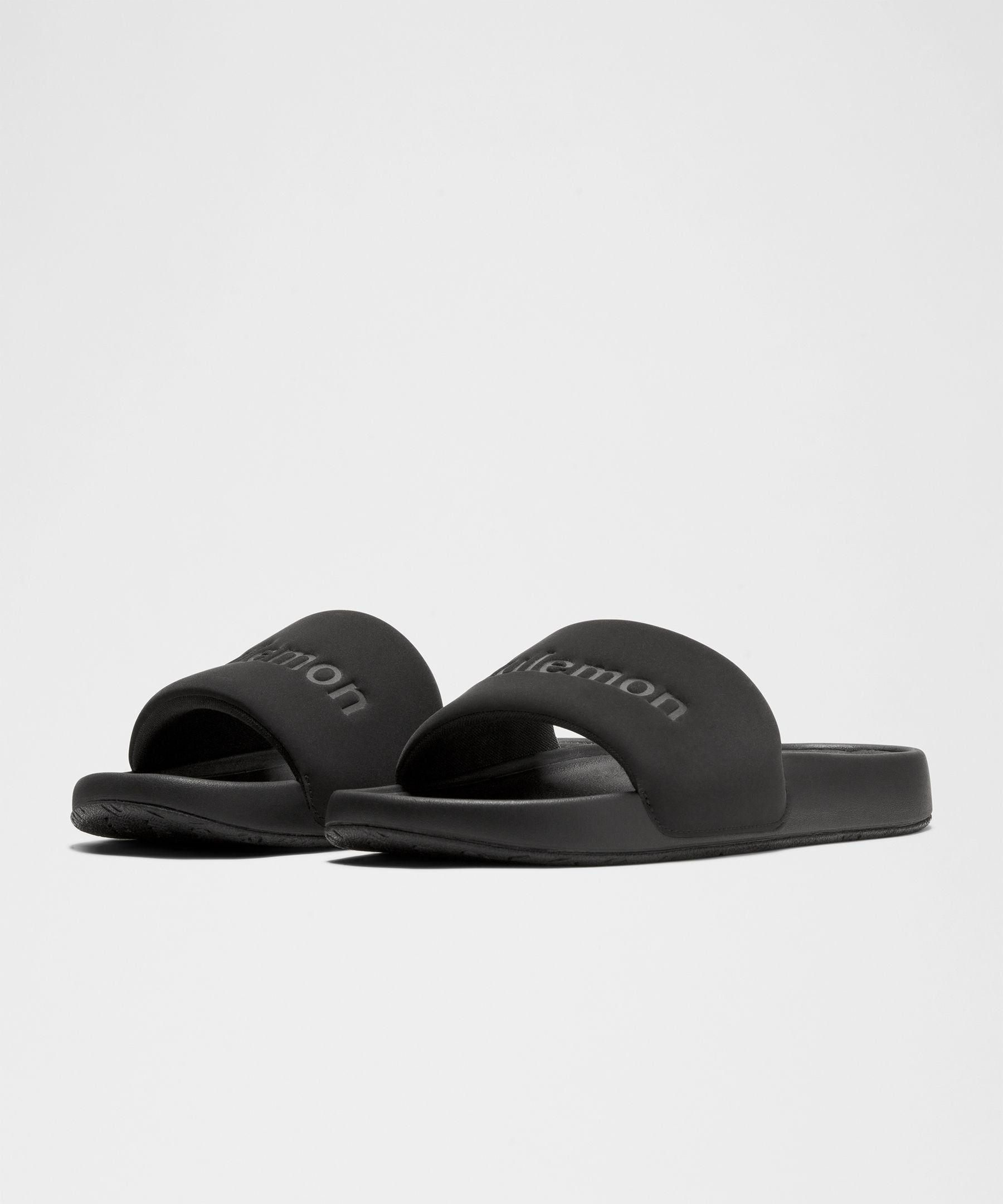 #color_black/black/black