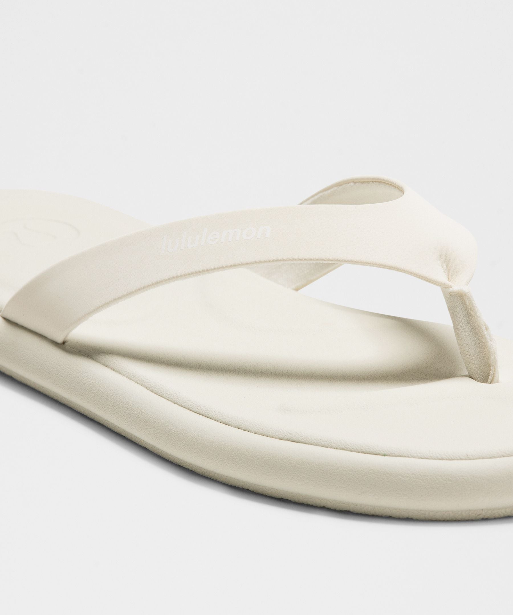 Lululemon Women's Restfeel Flip-Flop
