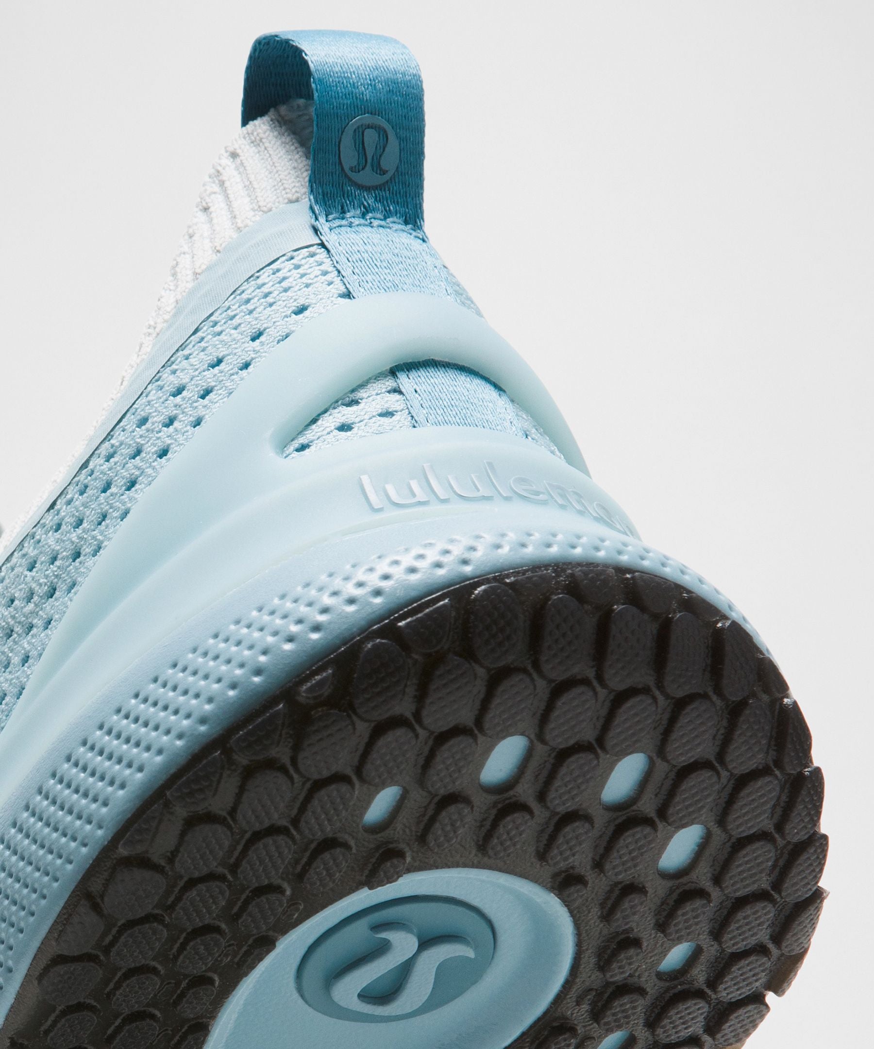 Lululemon Women's Chargefeel 3 Workout Shoe
