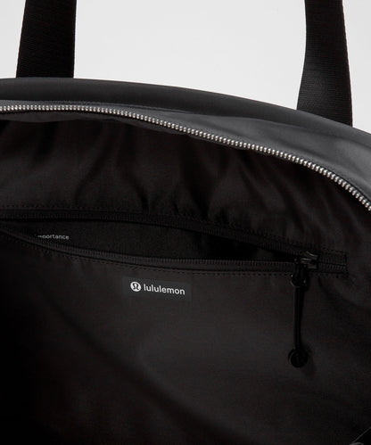 Lululemon City Essentials Duffle Bag 28L