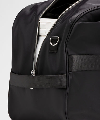 Lululemon City Essentials Duffle Bag 28L