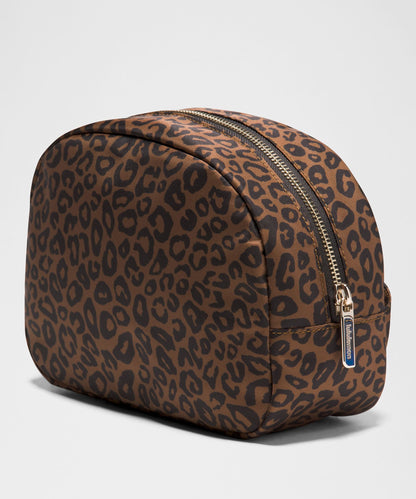 Lululemon City Essentials Pouch 4L