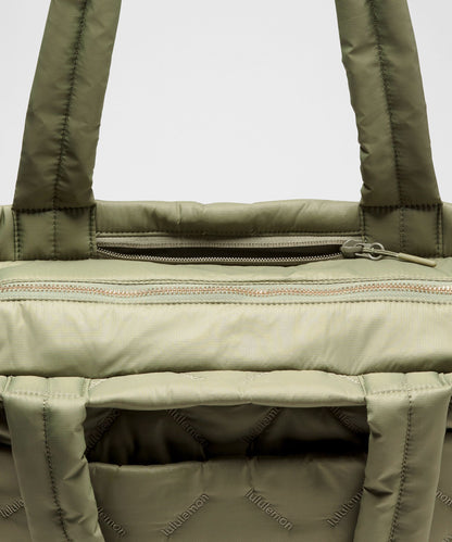 Lululemon Quilty Pleasures Tote Bag *Medium 12L