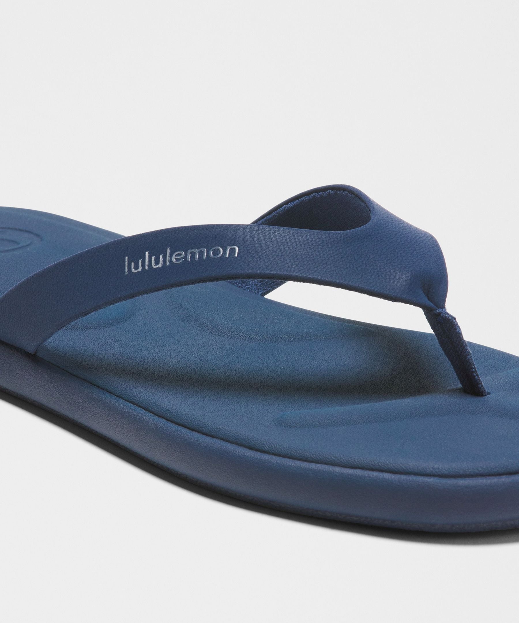 Lululemon Women's Restfeel Flip-Flop