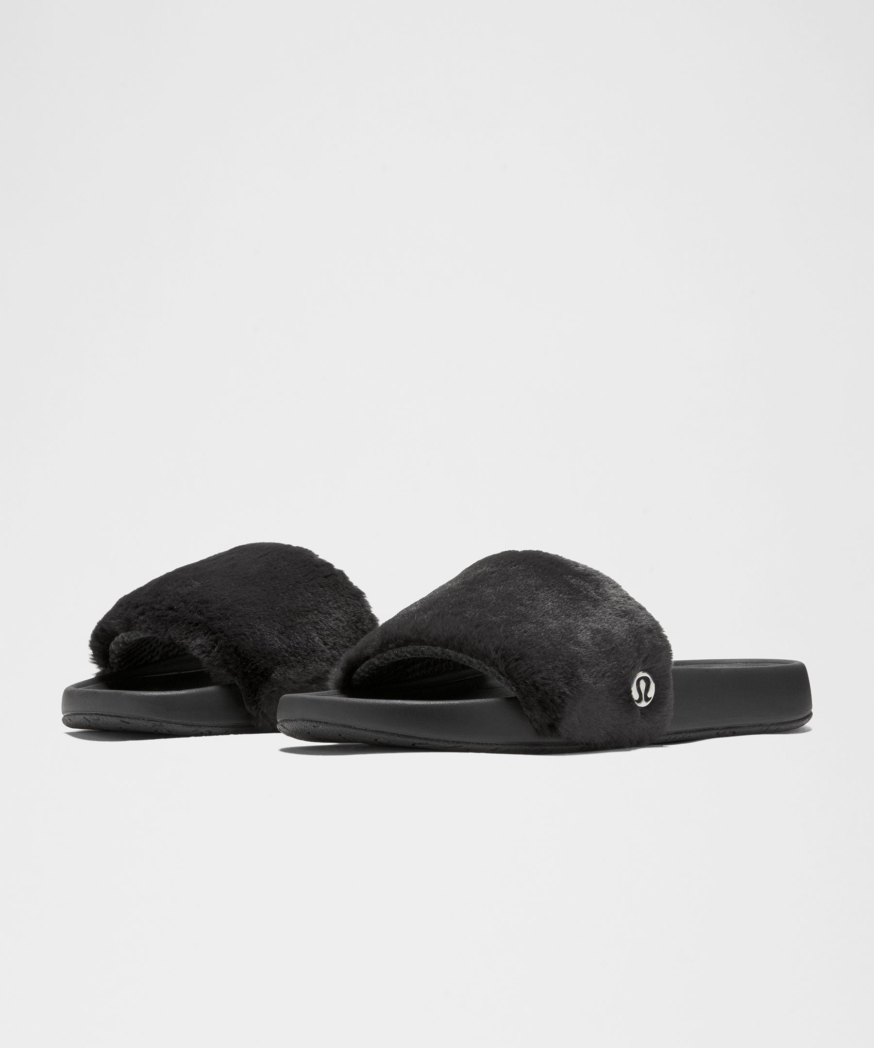 #color_black/black/silver