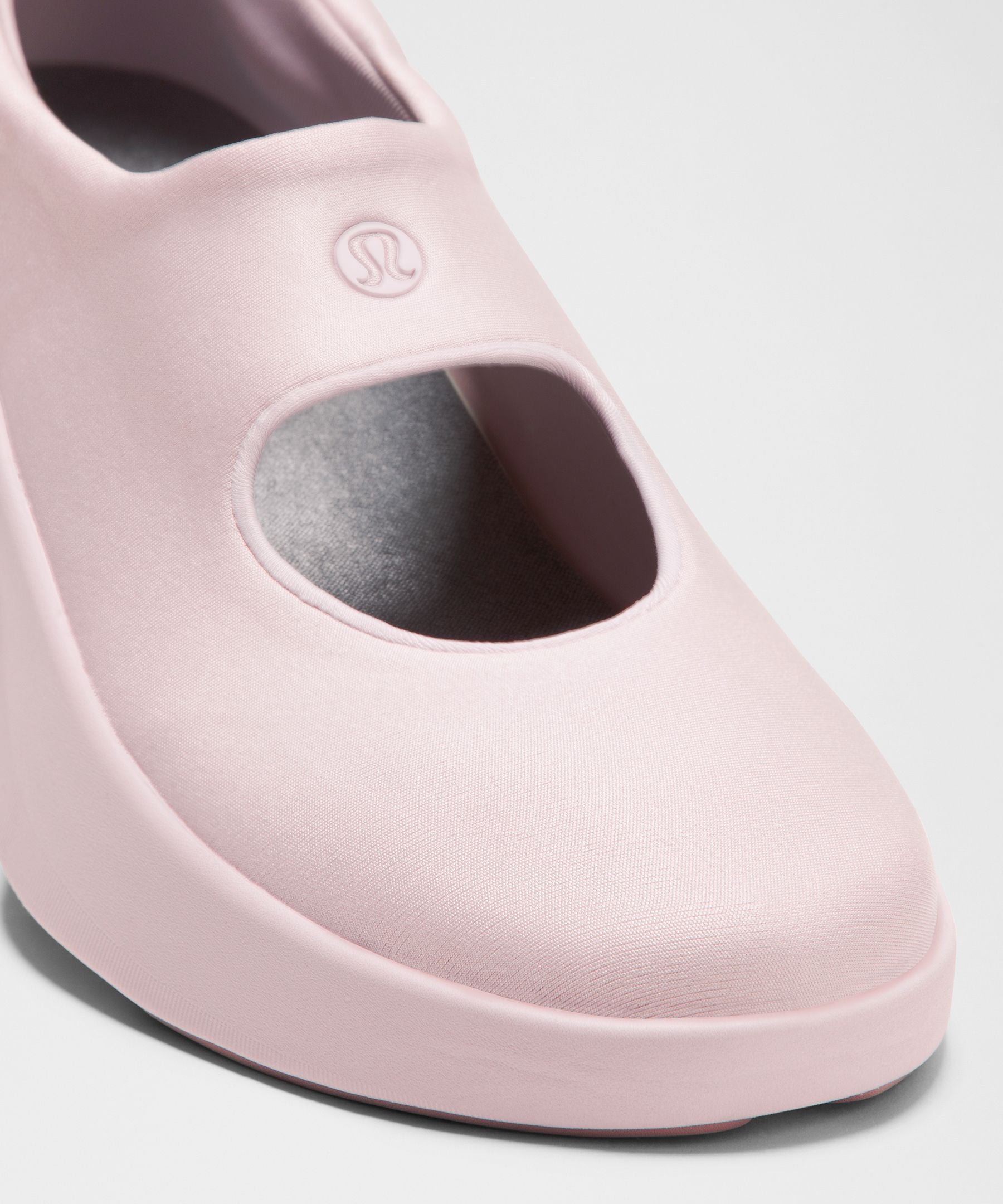 Lululemon Women's Mary Train Sneaker