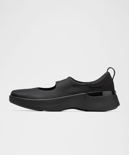 Lululemon Women's Mary Train Sneaker