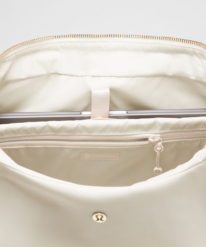 Lululemon City Essentials Oversized Shoulder Bag 18L