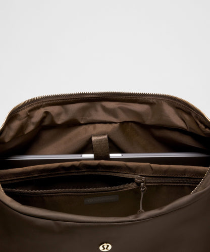 Lululemon City Essentials Oversized Shoulder Bag 18L