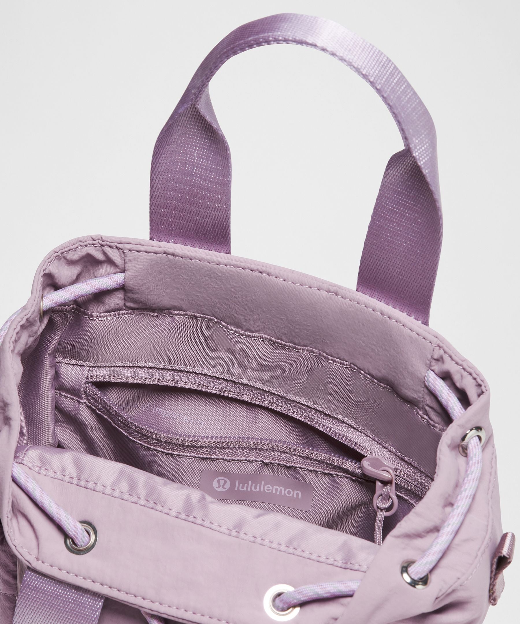Lululemon Convertible Drawstring Bucket Bag Mini 5L