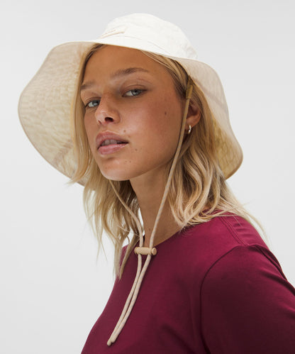 Lululemon Women's Extra-Wide Brim Sun Hat