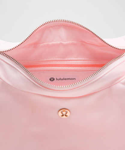 Lululemon City Essentials Shoulder Bag 4L