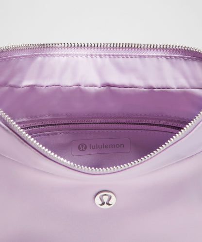 Lululemon City Essentials Shoulder Bag 4L