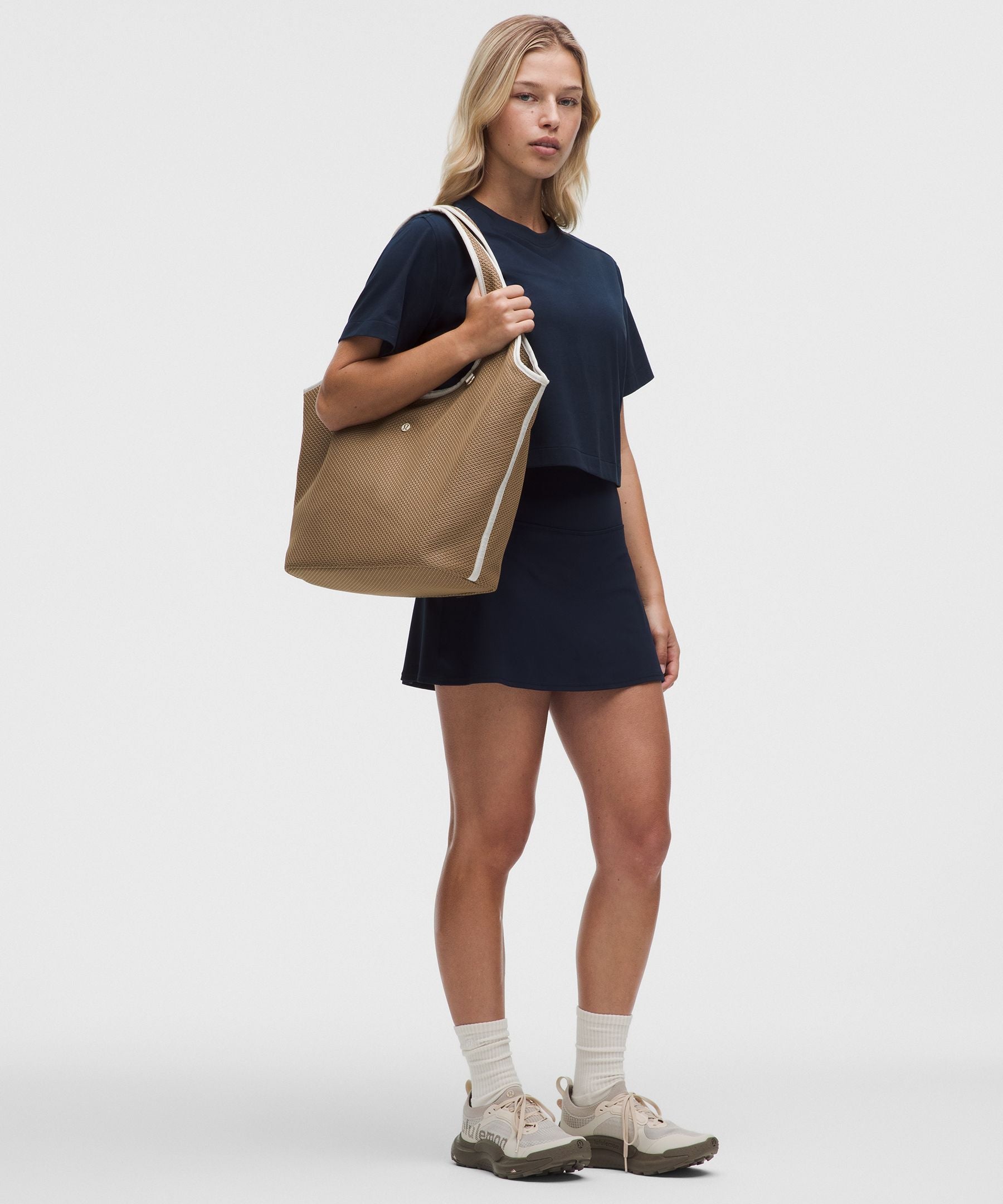 Lululemon Spacer Mesh Shoulder Bag 15L