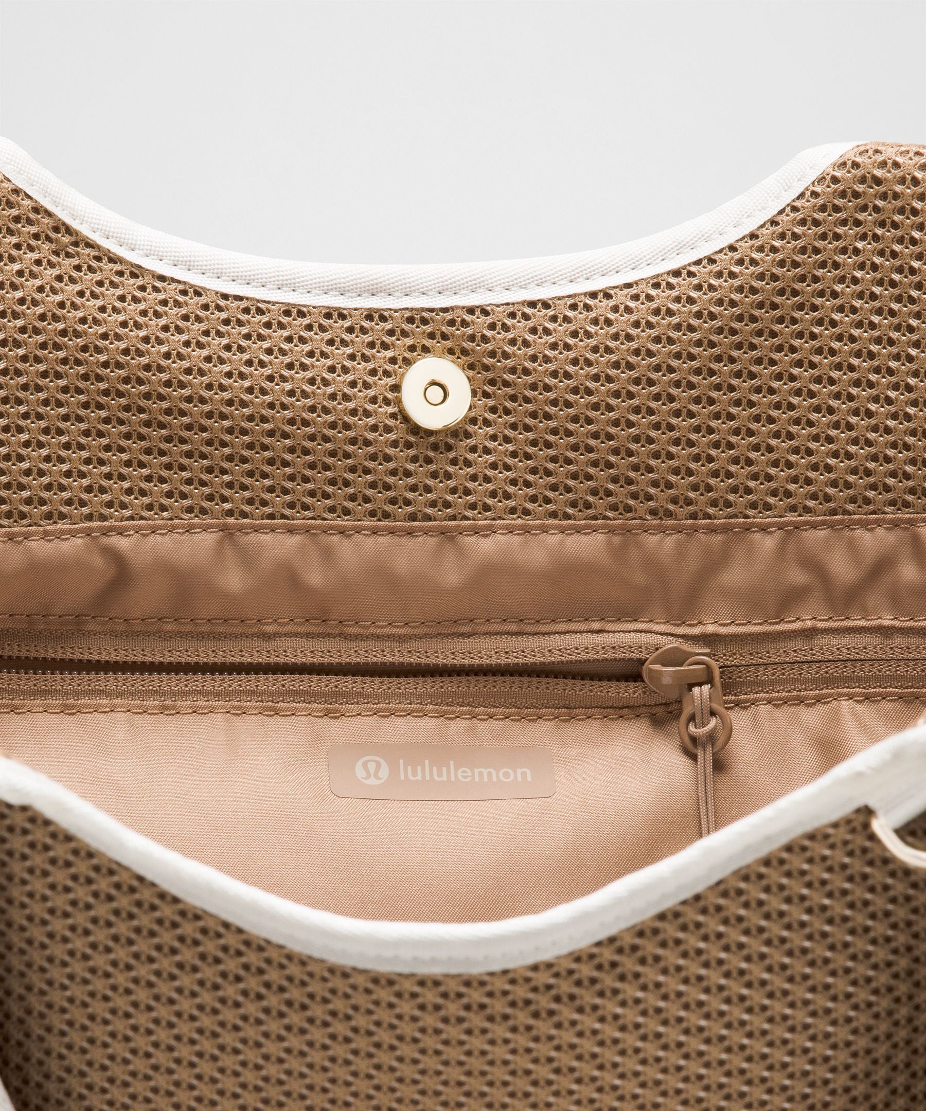 Lululemon Spacer Mesh Shoulder Bag 15L