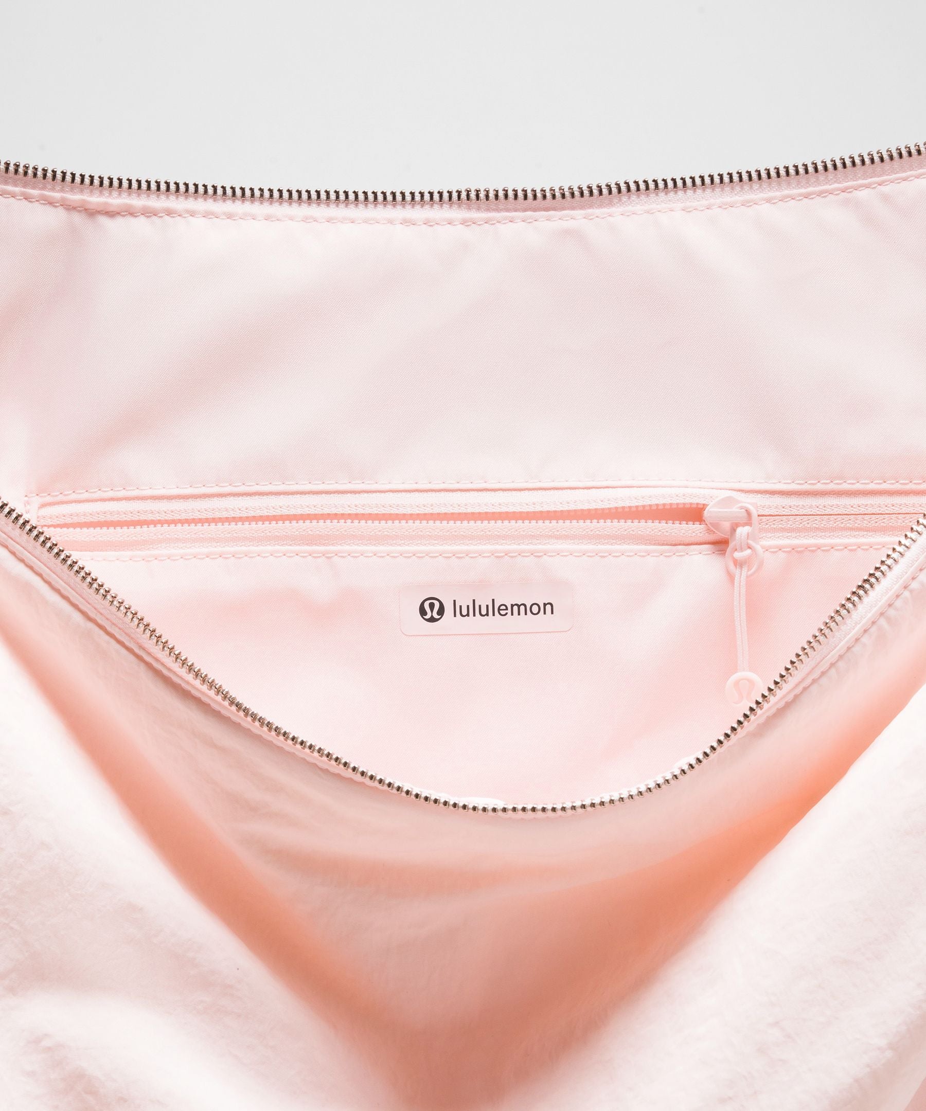 Lululemon Convertible Ruched Crossbody Bag *Large 16L