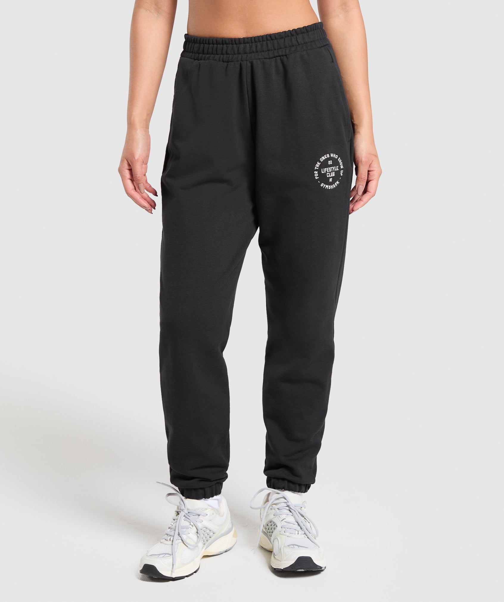 Women's Gymshark Lifestyle Club Graphic Joggers Black